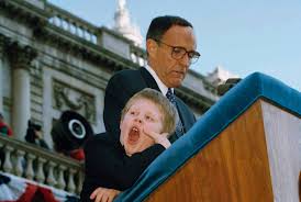 Remember andrew giuliani's performance at his father rudy's new york city mayoral inauguration? Andrew Giuliani Says He S Thinking About Run For Ny Governor