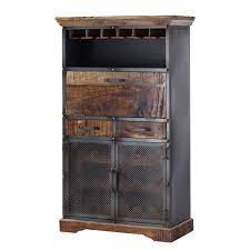 Our wine cabinets are made to perfectly replicate the conditions of a wine cellar, in order for your wine to flourish and age with dignity. Weinschrank Hunter Kaufen Home24