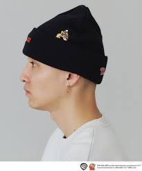 Jerry Cuff's Instagram, Twitter & Facebook