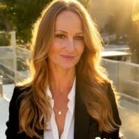 Alexis Leaphart's Instagram, Twitter & Facebook