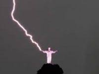 Jun 11, 2015 · 브라질 리오 예수상 christ the redeemer (rio de janeiro, brazil) 높이 30 meters 완성 1931년. ë¸Œë¼ì§ˆ ê±°ëŒ€ ì˜ˆìˆ˜ìƒ ë²¼ë½ìœ¼ë¡œ ì†ê°€ë½ ì†ìƒ 80ë…„å‰ ì œìž' ë‹¹ì‹œ ëŒë¡œ ë³µêµ¬ ë‚˜ì„œ ì¡°ì„ ì¼ë³´
