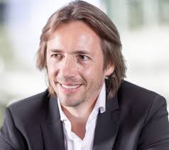 A team of experienced and hands-on entrepreneurs and professionals