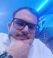 Erwin Chacon's Instagram, Twitter & Facebook