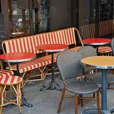 Littlebrownpen Small Pen Writes Often Deco Du Monde Chaise Terrasse Terrasse Urbaine