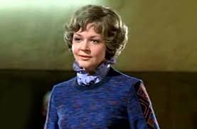 8 июня 1951 • 69 лет. Zvezda Filma Ekipazh Irina Akulova Ele Svodit Koncy S Koncami V Starom Dome V Kineshme