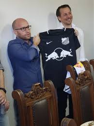 Check how to watch bragantino vs ponte preta live stream. Red Bull Bragantino Apresenta Primeiros Uniformes Confira Correio De Atibaia