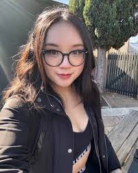 Jessica Luo's Instagram, Twitter & Facebook