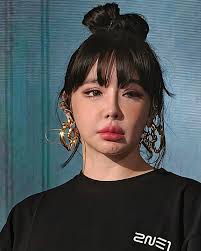 She is the prettiest😭💖 @newharoobompark 👑♥️ #ParkBom #Bom #Bommie  #Bommiepark #봄 #박봄 #2NE1 #Dnation #Bomshell #KPop #Fandom #Dara  #Sandarapark #CL #Chaelin #Minzy #Blackjack