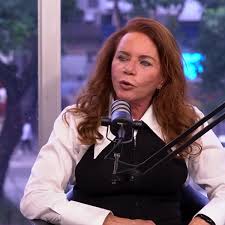 ‘Pago minhas contas, não vou viver escondida’, diz Leilane Neubarth sobre relacionamento com mulher