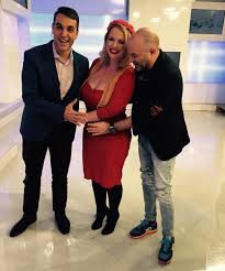 Vedeta este pentru prima dată când o vedeţi aşa la tv! Oana Lis InsÄƒrcinatÄƒ Pentru Prima DatÄƒ SoÈ›ia Lui Viorel Lis A FÄƒcut AnunÈ›ul Sunt