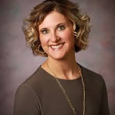 Stacey Hennessey's Instagram, Twitter & Facebook