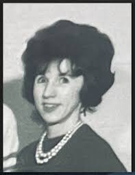 We have lost another gaston girl Donna Perryman Jones died today at the age  of 61 . Everyone will remember her grandparents they owned Pearsall store  next to gaston school rip Donna 🙏