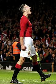 Browse millions of popular football wallpapers and ringtones on zedge and personalize your phone to suit you. Manchester United Players Wallpaper Robin Van Persie Vs Chelsea 640x960 Wallpaper Teahub Io