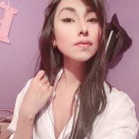 Edna Canas's Instagram, Twitter & Facebook