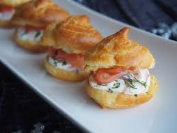 Decouper 2 Tranches De Saumon En Petits Morceaux Melanger Le Philadelphia 150g Avec La Creme Liquide 10 Recettes De Cuisine Recette Recette Apero Dinatoire