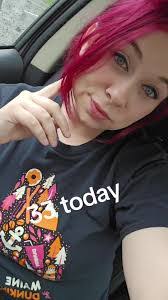 Kayla Bateson's Instagram, Twitter & Facebook