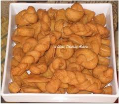 Recette De Biscuits Tchadien Cake Proposee Par La Page La Cuisine Tchadienne Moderne Il Faut 500g Recette Recettes Africaines Recette Beignet Africain