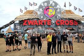 Zwarte cross 2019 is de 23e editie van het festival in lichtenvoorde. Commentaar Wat Is Het Geheim Van De Zwarte Cross Streekblad