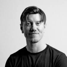 Nicolai Frisch på LinkedIn: Ung Aktionær er blevet til midaldrende aktionær  ❤️ I dag er det 25 år…