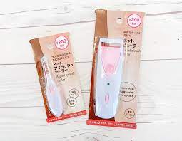 220円の力とは思えない キレイにくるんと上がる snsで絶賛されてるダイソーのホットビューラー マジですごいです まつげ ビューラー まつげ ダイソー