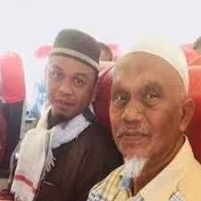 Biodata ustaz wadi anuar wikipedia keluar cecair di hidung mulut ustaz wadi dipindahkan astro awani kisah ustaz wadi anuar kemalangan yang diceritakan oleh saksi utama youtube Adik Beradik Ustaz Wadi Anuar Biodata