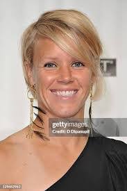 Lori Lindsay's Instagram, Twitter & Facebook