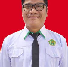 May 13 is the anniversary of the apparition of Our Lady to three shepherd  children in the small village of Fatima in Portugal in 1917. She appeared  six times to Lucia, 9,