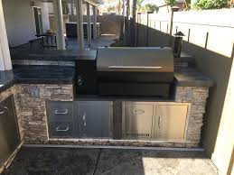 Built In Traeger Grill Google Search Built In Outdoor Grill Outdoor Kitchen Decor Outdoor Kitchen Design