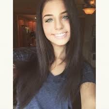 Alexa Booth's Instagram, Twitter & Facebook