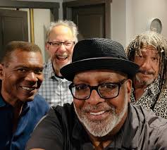 Robert Cray Official