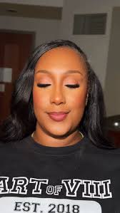 Putting Ya Dine😍💋 Book w/ me for your upcoming events! To get a similar  look book “Natural Glam” Book appt. by the link in bio🤍 #okcmakeupartist  #naturalglam #okcmakeup #oklahoma #blackgirlmakeup