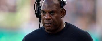 Shane Watterson's Instagram, Twitter & Facebook