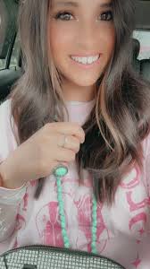 Brittany Lynn Mosher (@brittanylynnmoshe)