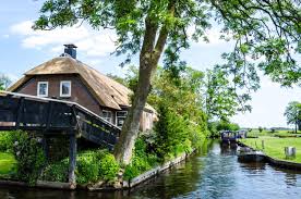 All giethoorn hotels giethoorn hotel deals last minute hotels in giethoorn by hotel type. The Black Sheep Hostel Giethoorn Updated 2021 Prices