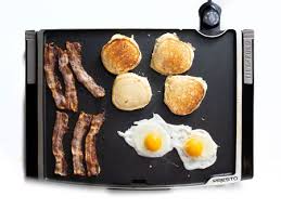 Maintain the desired cooking temperature automatically with the control master® heat control. The Best Electric Griddles Of 2021