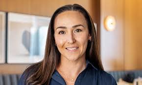 Stephanie Moffatt's Instagram, Twitter & Facebook