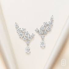 Brilliant Celebrations Shine Even Brighter With Rare Stones From Harrywinston Winstonwi White Diamond Earrings Harry Winston Jewelry Diamond Jewelry Designs