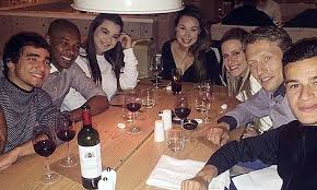 Fernando luiz roza aka fernandinho is a popular brazilian professional footballer who already has carved a strong space in the international football arena. Premier League S Brazilian Stars Put Their Club Rivalries Aside To Enjoy A Night Out Daily Mail Online