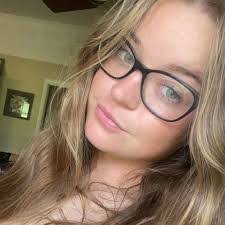 Sarah Harrell's Instagram, Twitter & Facebook