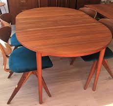 table ronde en teck avec une rallonge fabrique au canada restaure 775 40 d x 28 5 h rallonge 18 dining table decor home decor