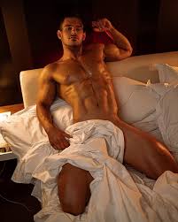 Muscle - Nude Men, Nude Male Models, Gay Selfies & Gay Porn