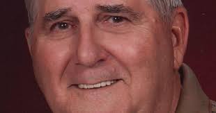 Max Olinger, 85, Santa Claus