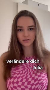 Julia Mindar