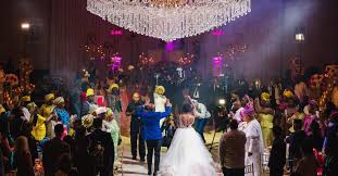 Nigerian weddings vs british weddings. What To Expect At A Nigerian Wedding