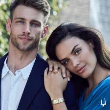 Amazon.com: Bulova Ladies Futuro Quadra Rectangular Case Yellow Gold-Tone  Stainless Steel Watch