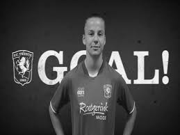 Roetgerink mode en schoenen in enter is trotse hoofdsponsor van fc twente vrouwen. Fc Twente Gif By Fc Twente Vrouwen