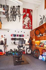 Lance Armstrong S Gorgeous Home In Aspen Aspen Chalet Celebrity Celebritystyle Homedecor Garage Garageorg Celebrity Houses Aspen House House Inspiration