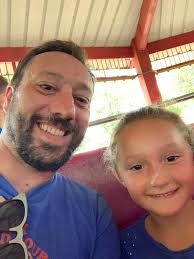 Closest bar to Wonder Bar showing Eagles vs Commanders game?