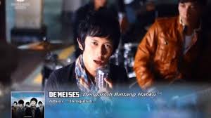 Engkaulah hatiku dan juga jiwaku chorus d e aku mau hidup denganmu f#m e aku mau mati pun karenamu d e f#m aku mau di sisa waktuku bersamamu bm d e kaulah senyumku juga tawaku a. Chord Kunci Gitar Dan Lirik Lagu Dengarlah Bintang Hatiku Demeises Aku Akan Menjagamu Tribun Solo