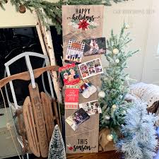In my searching i found some fun money or check holders that i also wanted to share. Festive Christmas Card Holders Ar Workshop